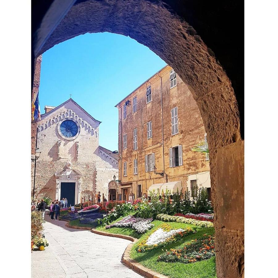 Salvia E Rosmarino - Affittacamere In Liguria فيلانويفا دي ألبينجا المظهر الخارجي الصورة