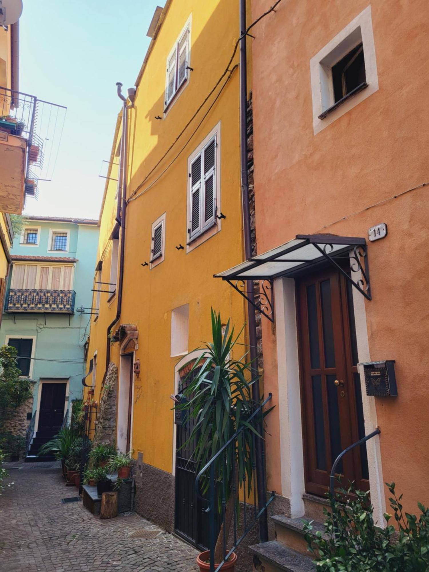 Salvia E Rosmarino - Affittacamere In Liguria فيلانويفا دي ألبينجا المظهر الخارجي الصورة